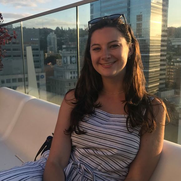 Meet your Posher, Katie - Picture 1 of 1